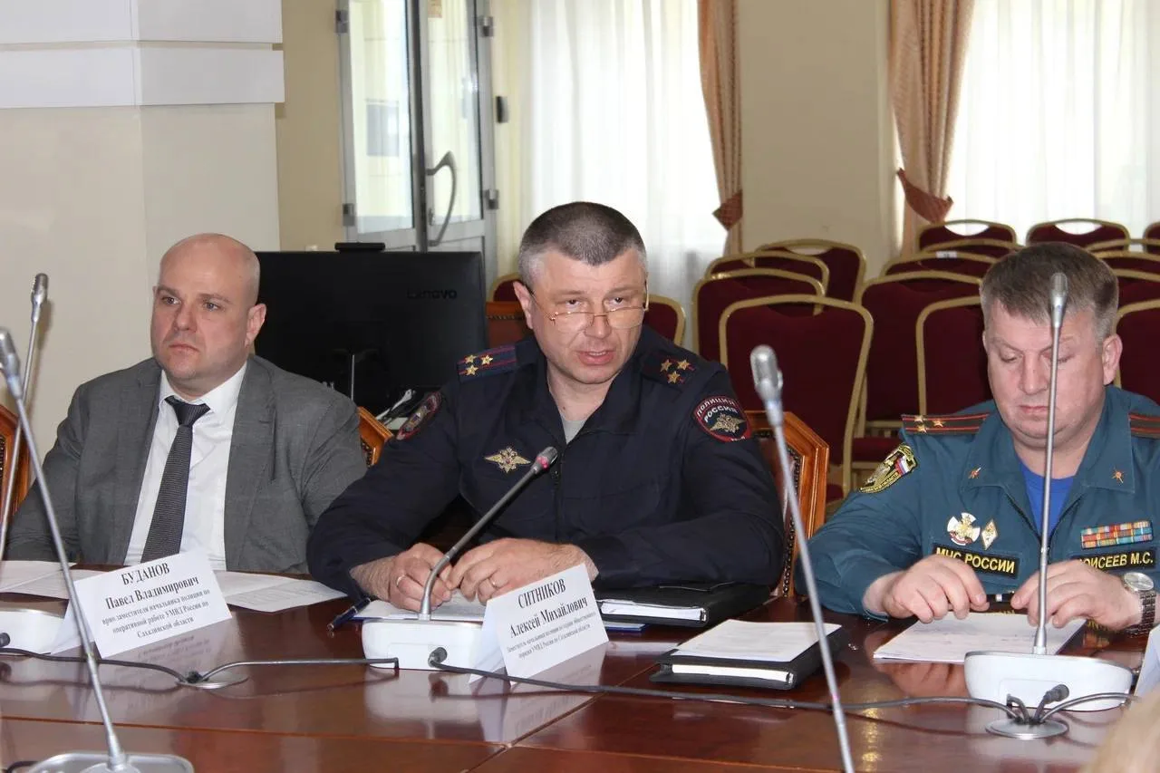 Приняла участие в круглом столе, посвящённом важнейшей теме –безопасности наших ребят, поиску и помо