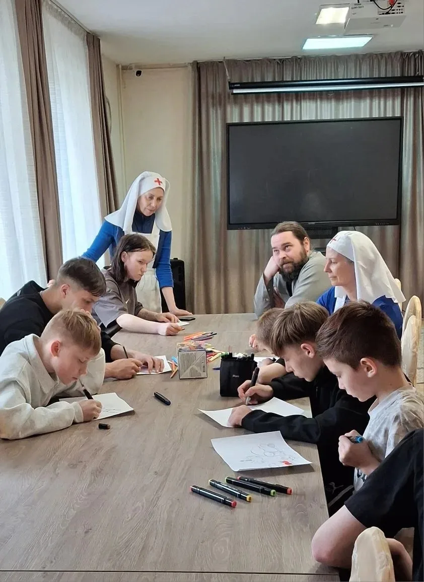 Вербное воскресенье - это православный праздник, который отмечается за неделю до Пасхи ...