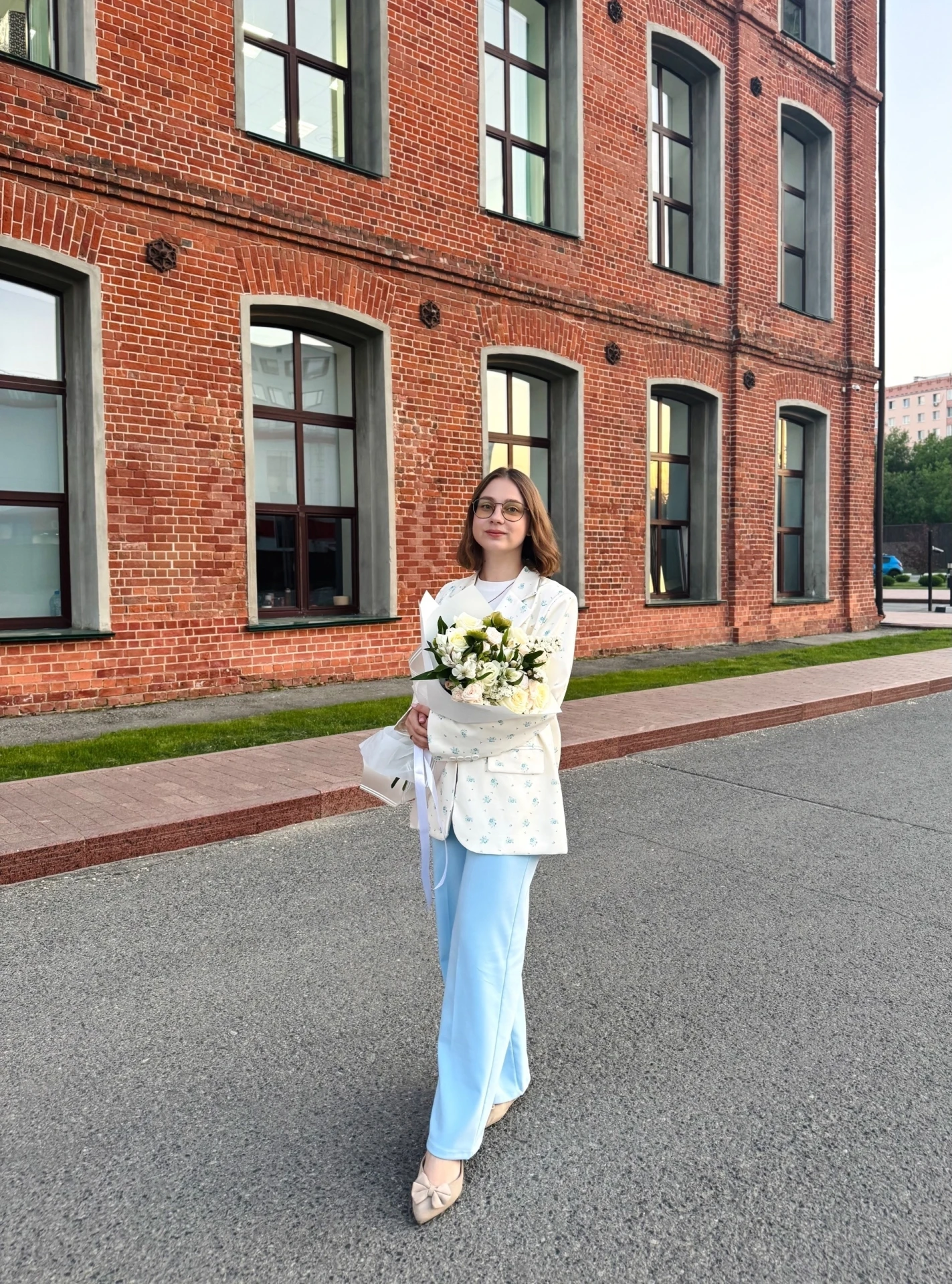 🎉 СТРАНИЧКА ПОЗДРАВЛЕНИЙ 🎉

🌸 Сегодня свой день рождения отмечает прекрасный человек, заместитель