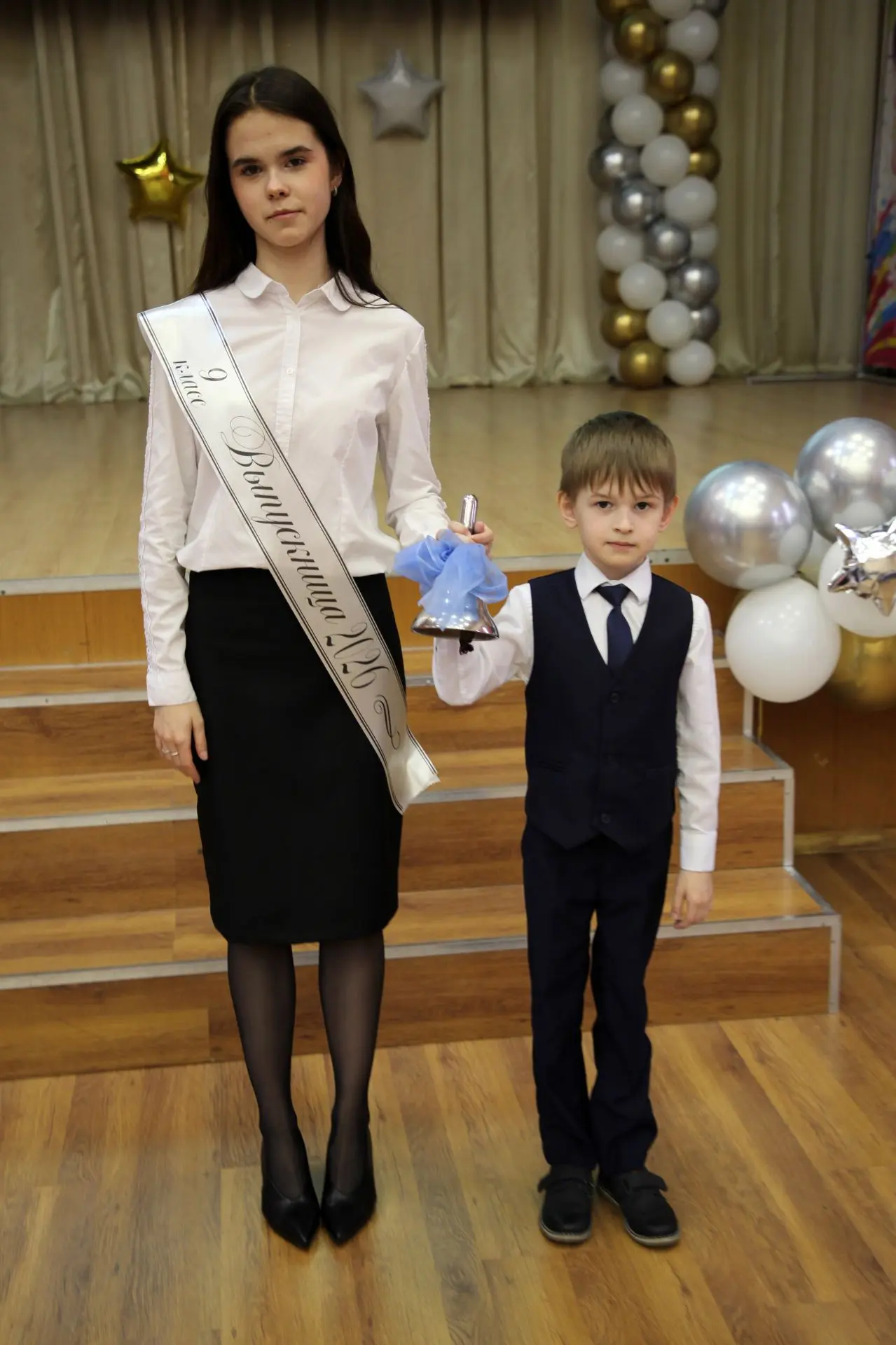 Учебный год 2025-2026 завершен!  🌟 В школе закончились все уроки, прошли торжественные линейки, выпу