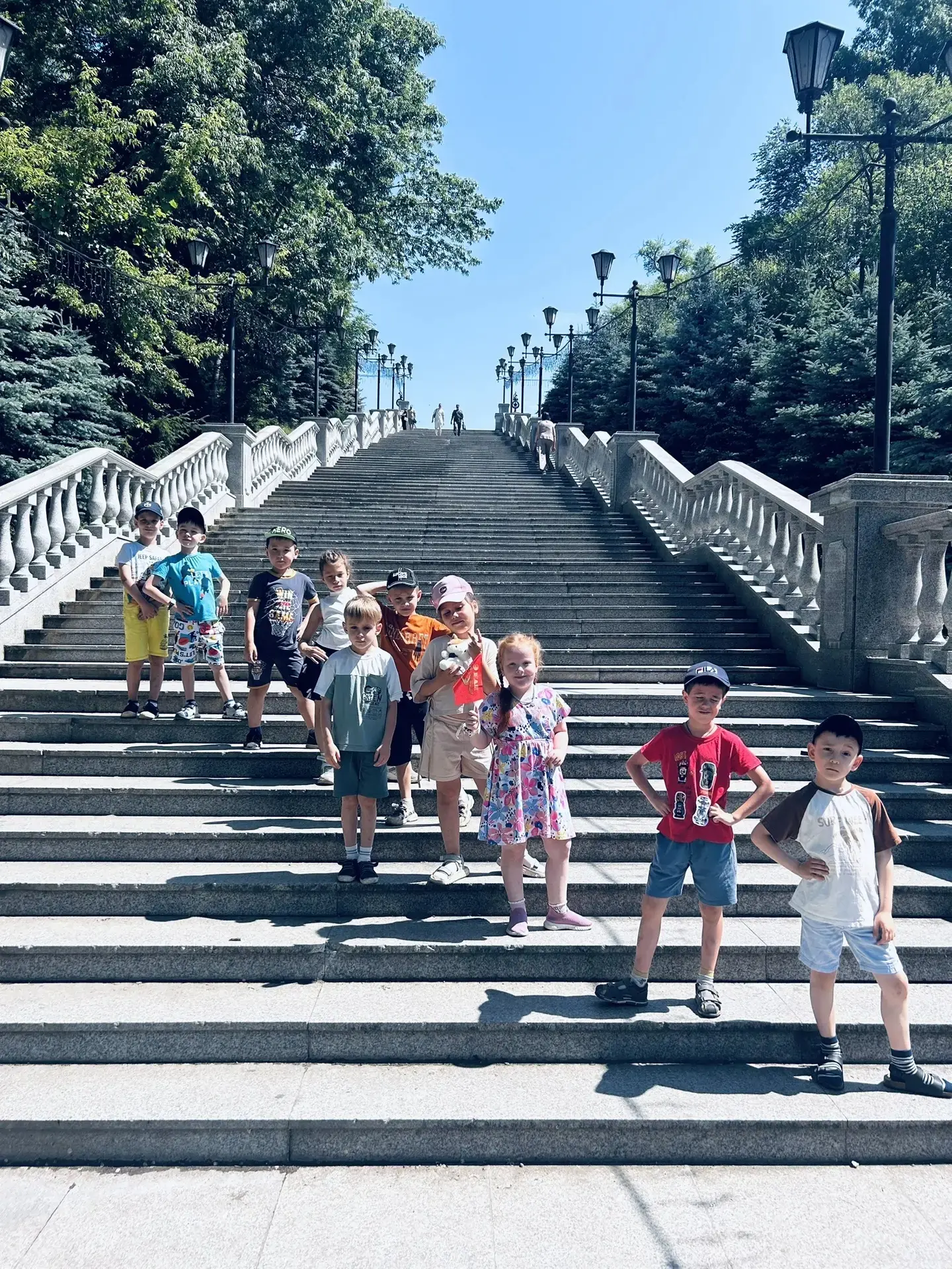 Прогулка с пользой:  экскурсия на набережную подготовительная группа 🌊

Сегодня наши ребята преврат