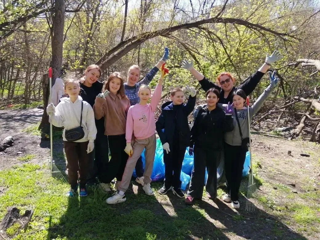 🌱 25 апреля обучающиеся 6А и 5Д классов вместе с классными руководителями Мнацаканян С.О. и Ганжа А.