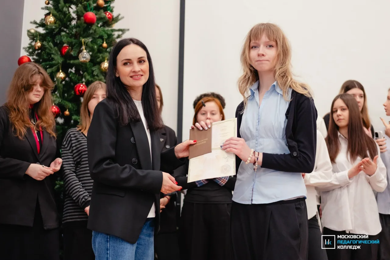 БЕЗ ГРАНИЦ 🧑‍🎓  За объективом: как медиакласс осваивал профессию  В мире, где каждый второй — фотогр