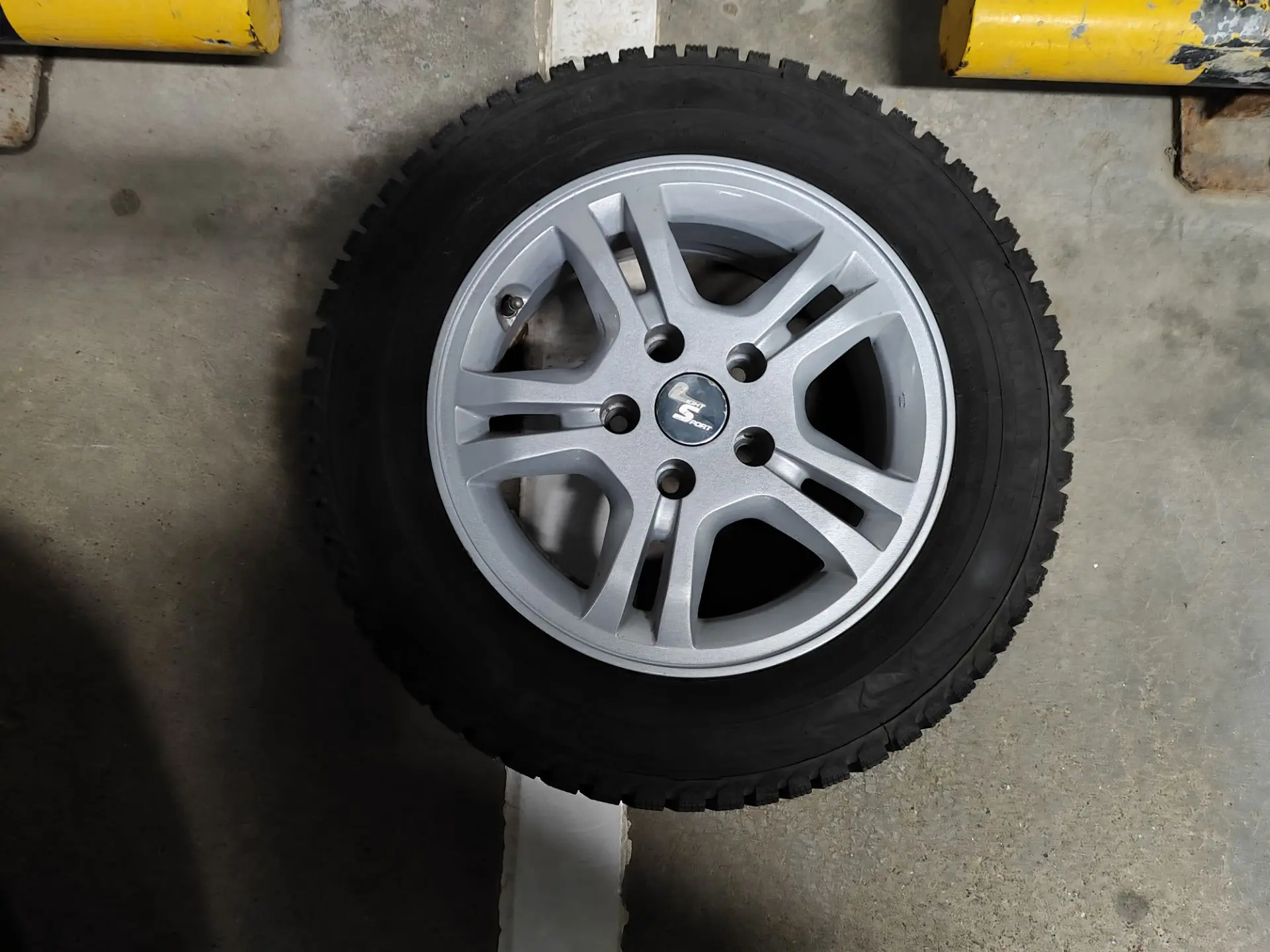 Комплект зимних колес Nokian Nordman 5 195/65 R15 на штамповках ТЗСК.