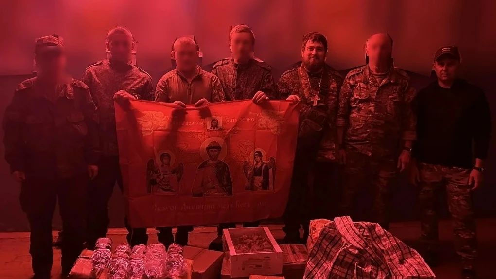 🫡 Брянский священник передал гуманитарную помощь бойцам СВО

Руководитель военного отдела Брянской 