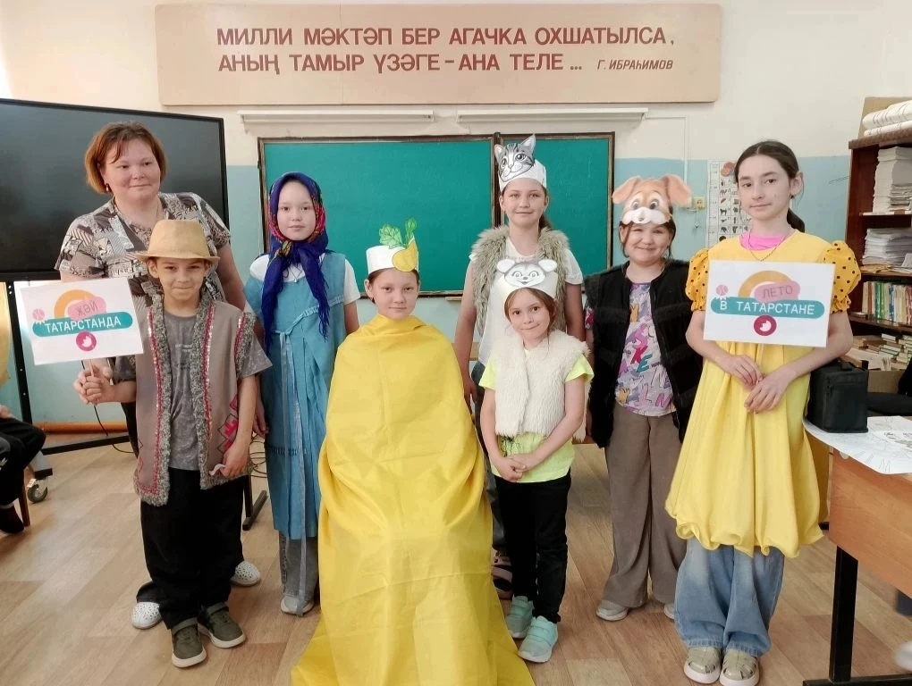 3 нче көн: «Карлыгач» мәктәп яны лагеренда «Әкият битләре буйлап» сәяхәте