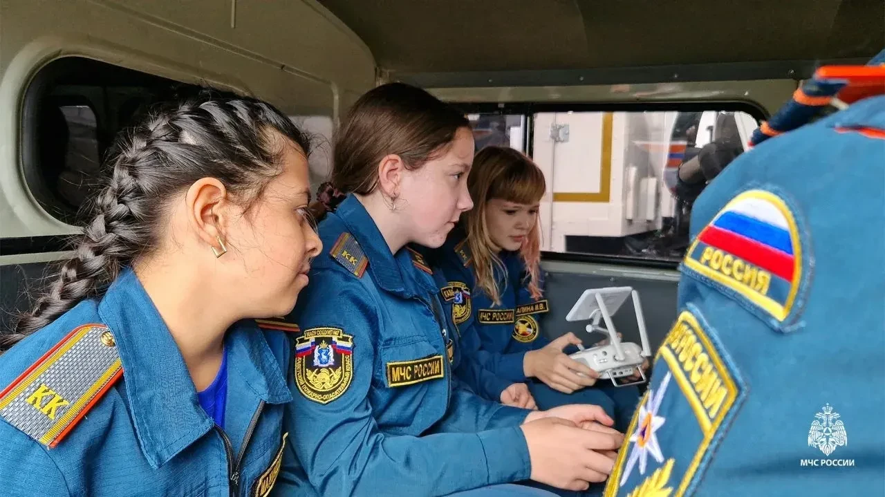 🚒 И учение, и просвещение: в Салехарде прошла отработка ликвидации ЧС на объекте энерг...