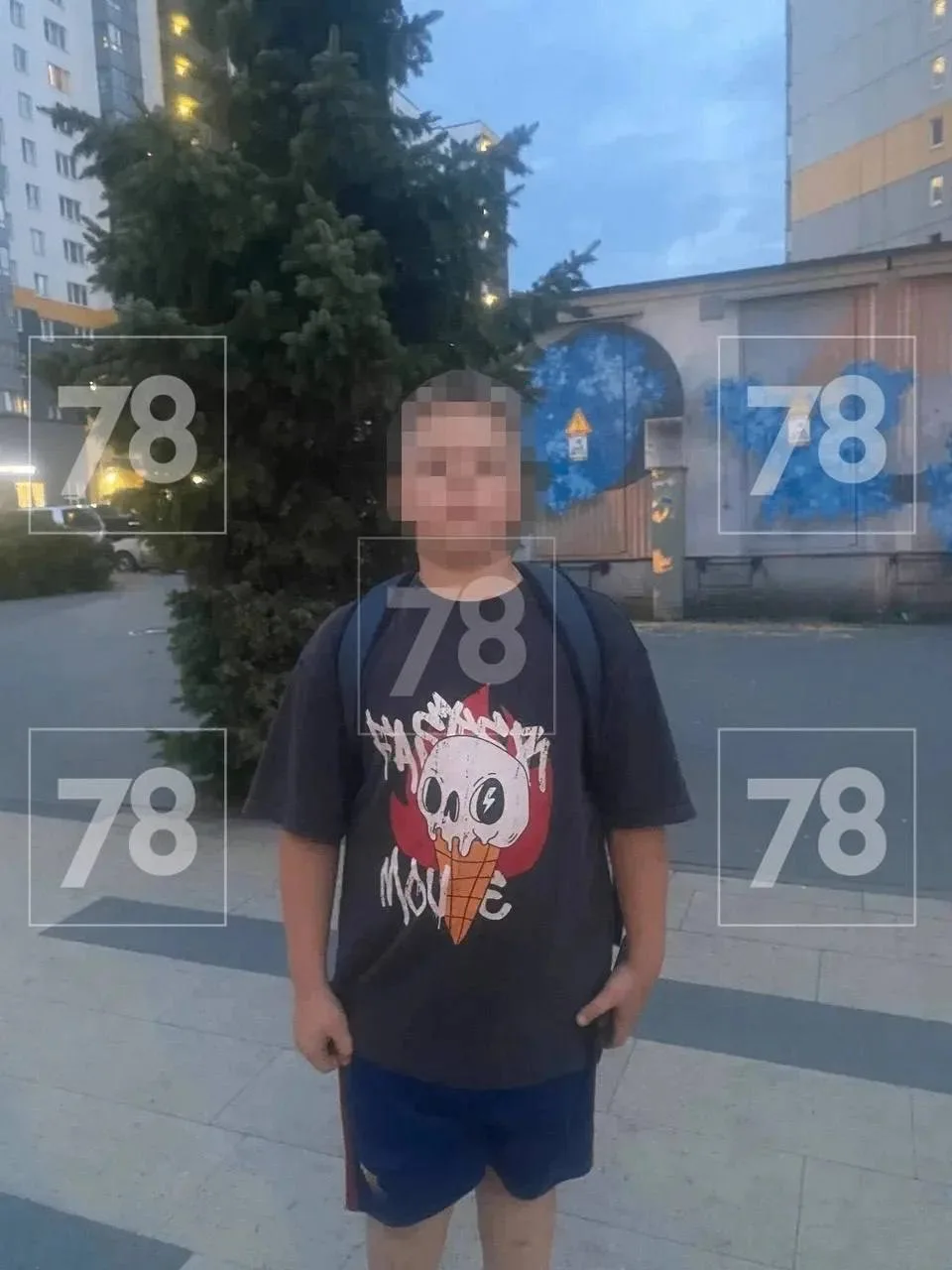 😨Девочку на скорости сбил юный самокатчик в Новогорелово

Вечером 26 июля на бульваре Десантника Ва