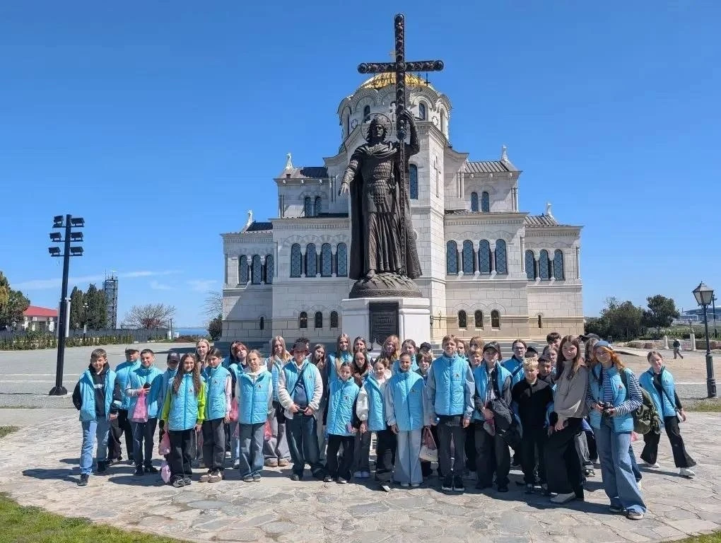 Паломническая служба «Лука» организовала три поездки в Новый Херсонес для одаренных детей из Всеросс