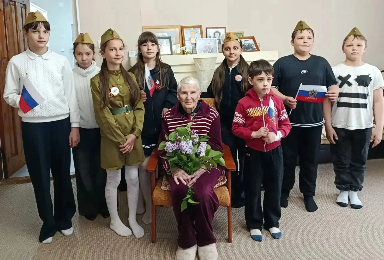В преддверии празднования 81 годовщины Победы в  Великой Отечественной войне ученики 4 ...