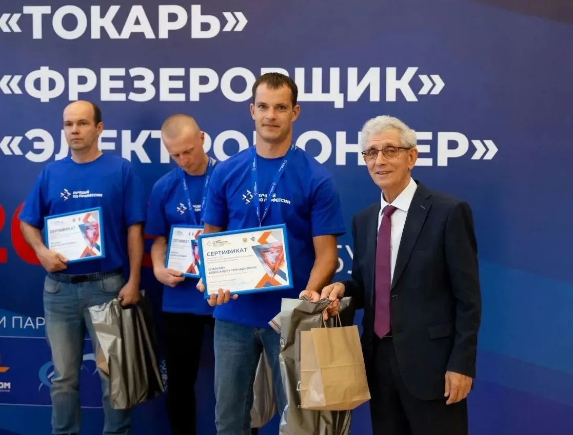 Сотрудник Новоорского РУЭС вошел в пятерку лучших электромонтеров Оренбургской области

Электромонте