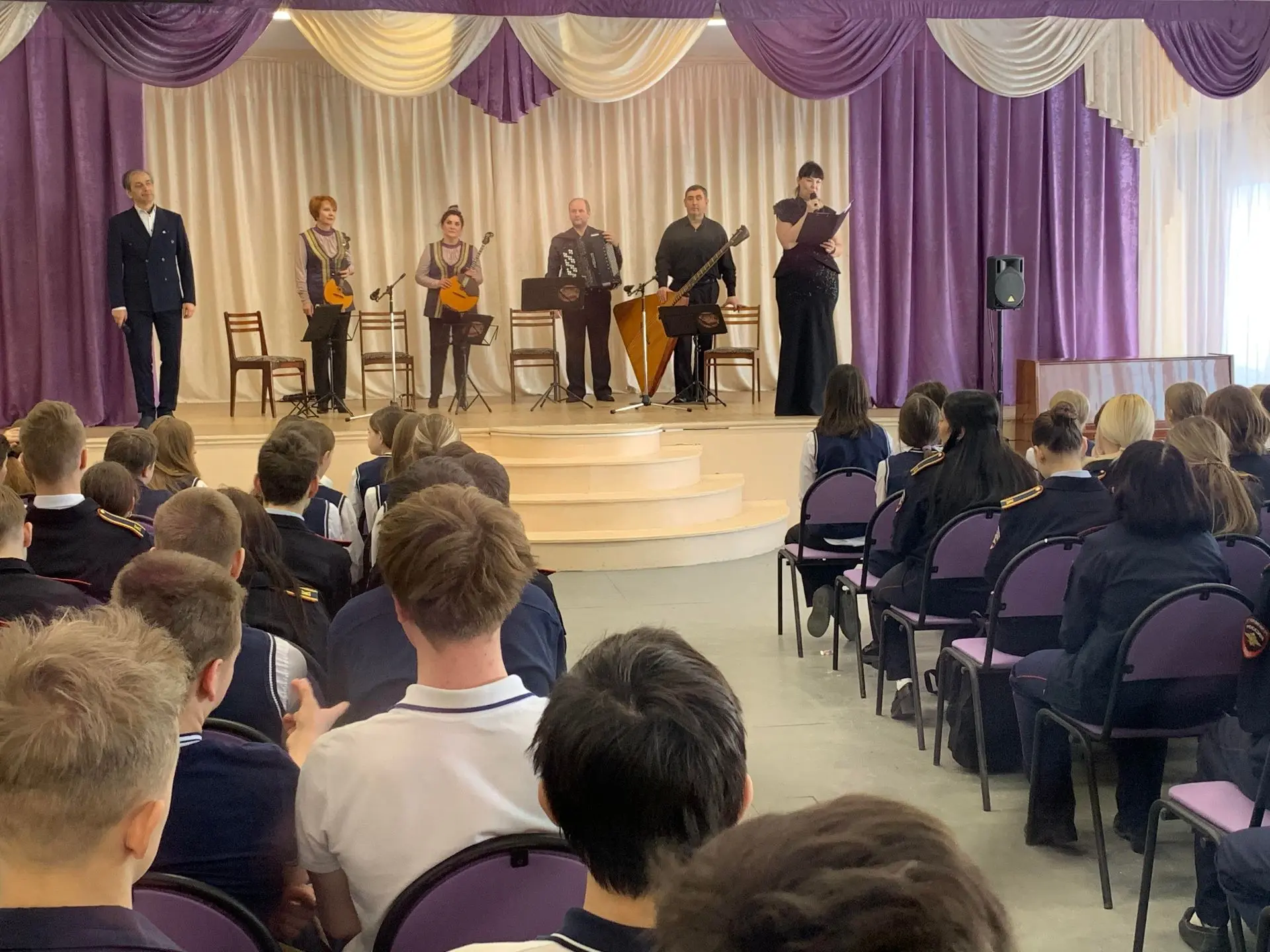 Патриотический подарок от ансамбля «Родные напевы» в День кадета! ✨В День кадета Владимирская филарм