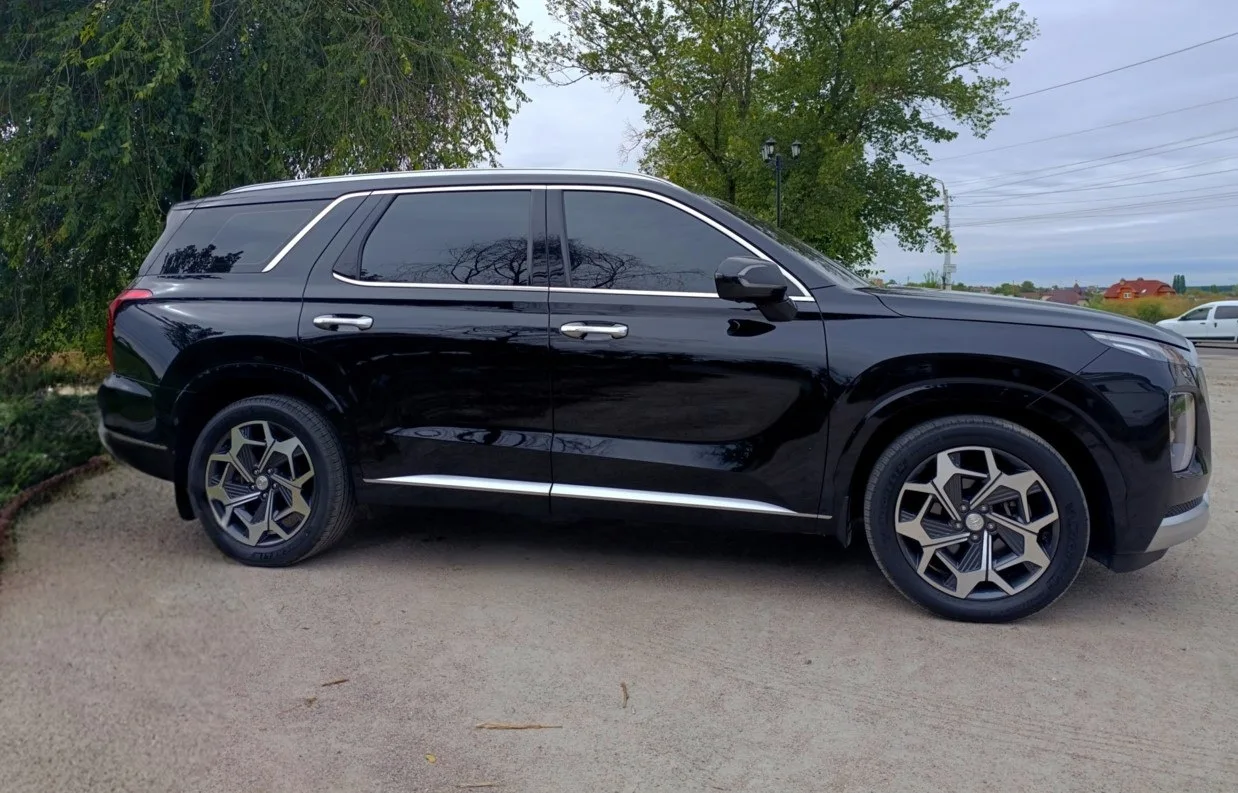 Продам Hyundai Palisade 2020 года, мотор объемом 2.2 Дизель, коробка передач автомат! Ю...