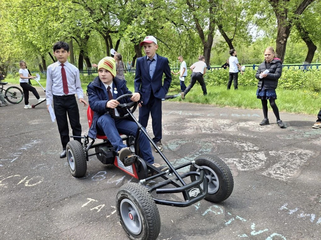🚴 Безопасность на дороге — это важно! 🚦