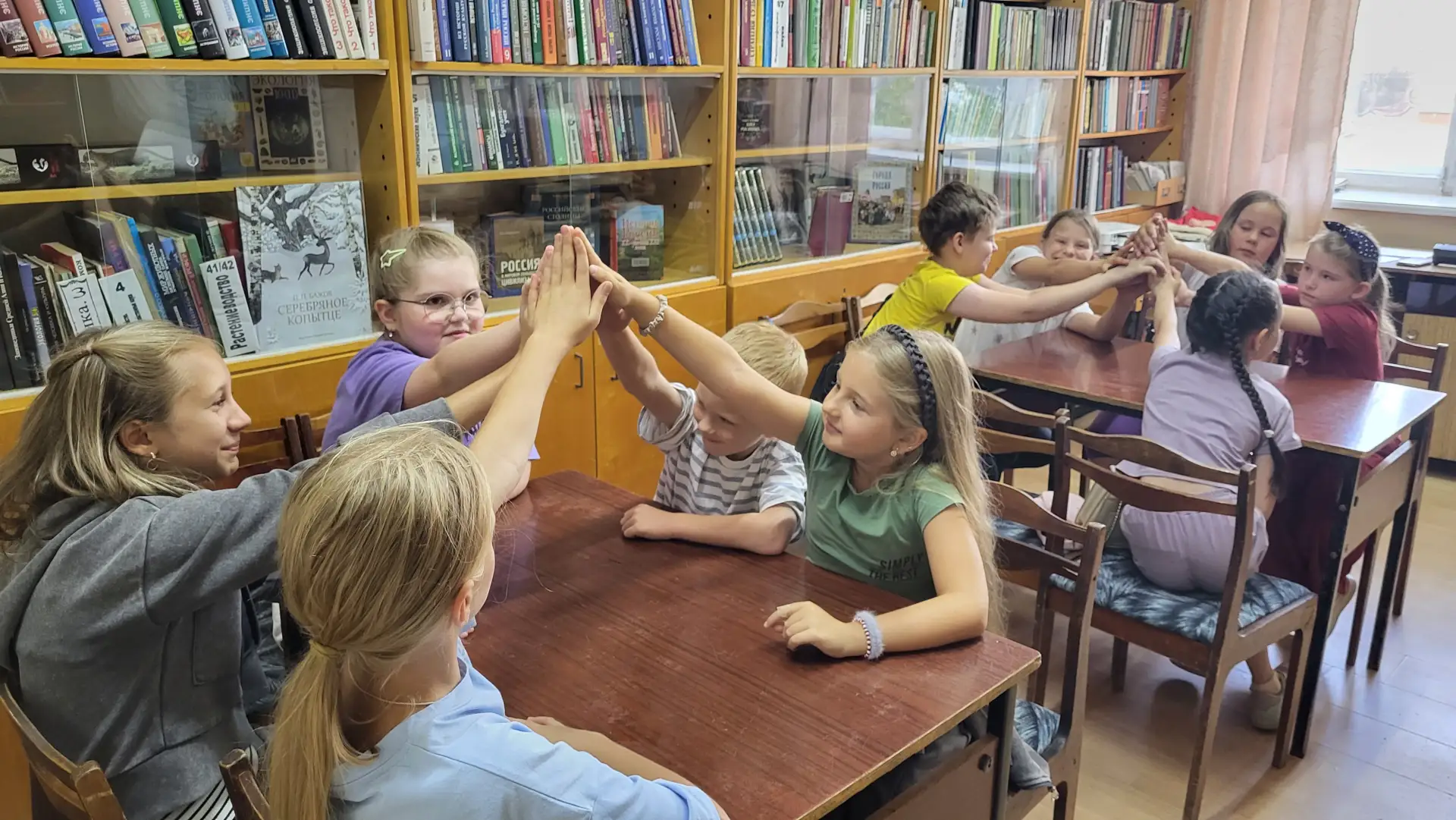 14 августа в филиале городская библиотека №1 завершилась третья смена РВО «Вместе весел...