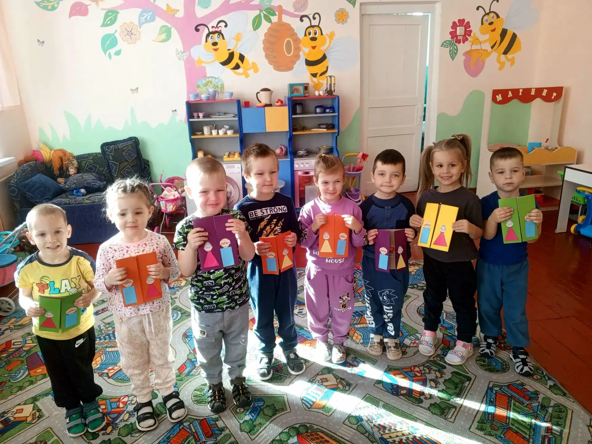 В средней группе «Пчёлки» 🐝 нашего детского сада прошел тёплый и очень важный день, по...
