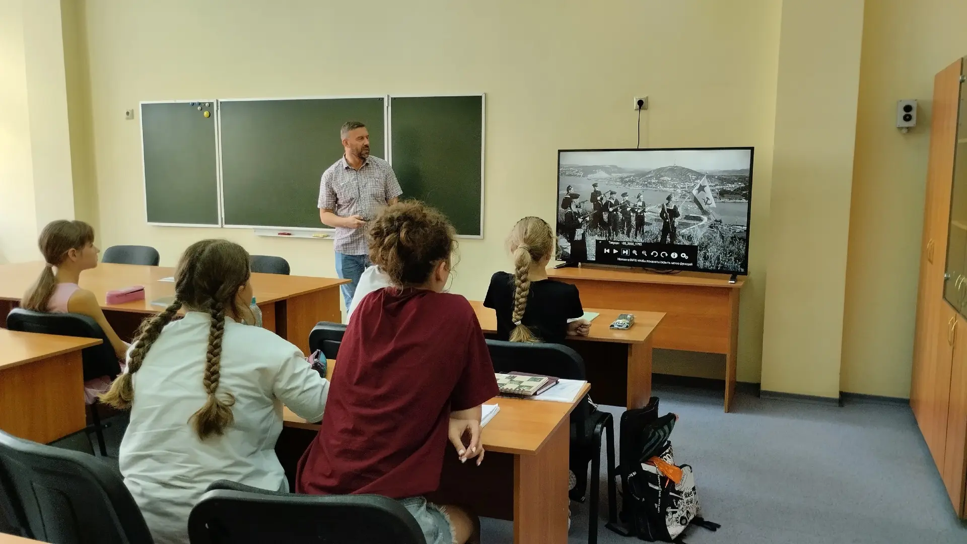 3 сентября - День Победы СССР над милитаристской Японией. Преподаватель детской художес...