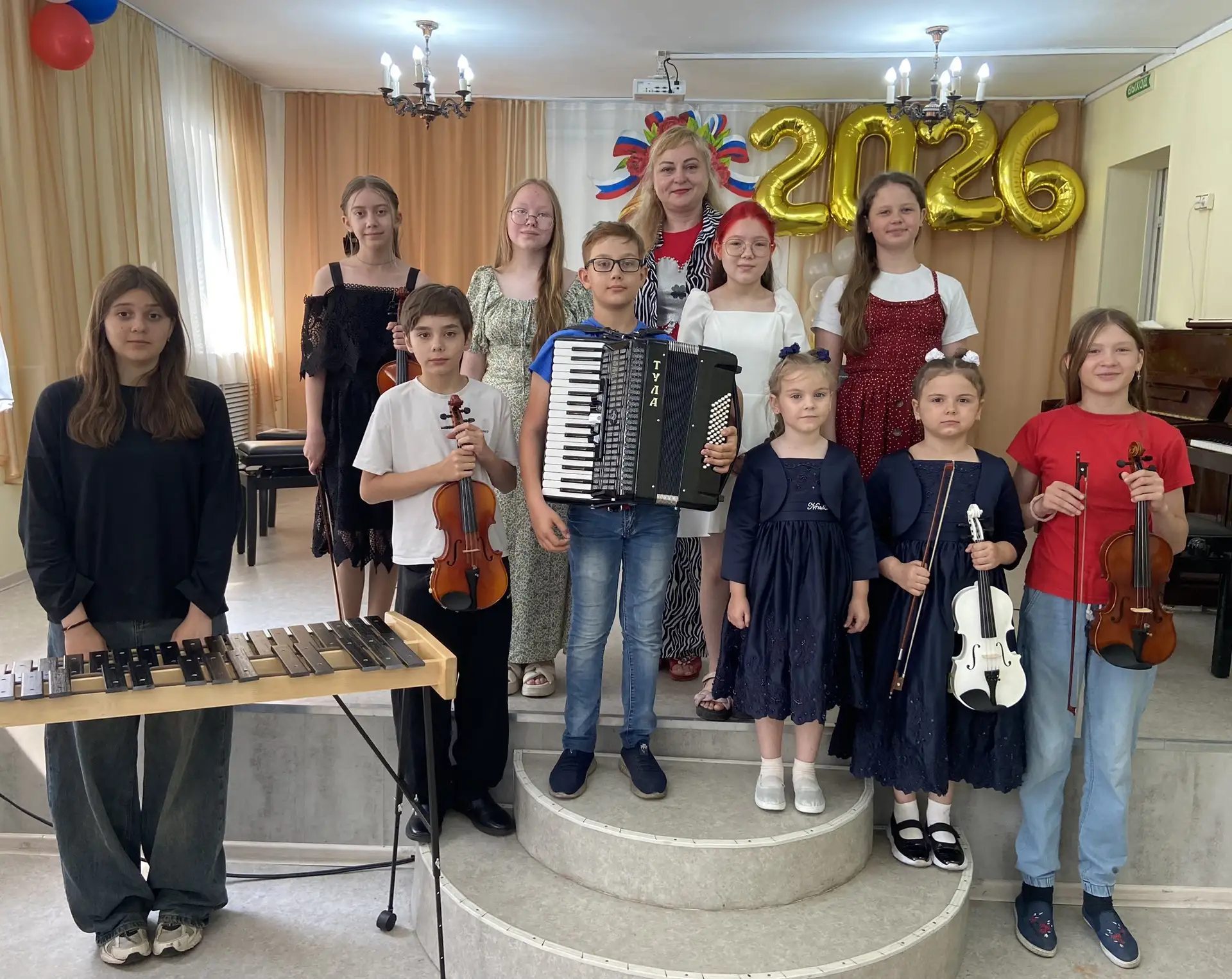 🎶Музыка лета!🎶

❓Знаете, что может сделать утро по-настоящему добрым? Живая музыка! 🎵
🌟Сегодня в