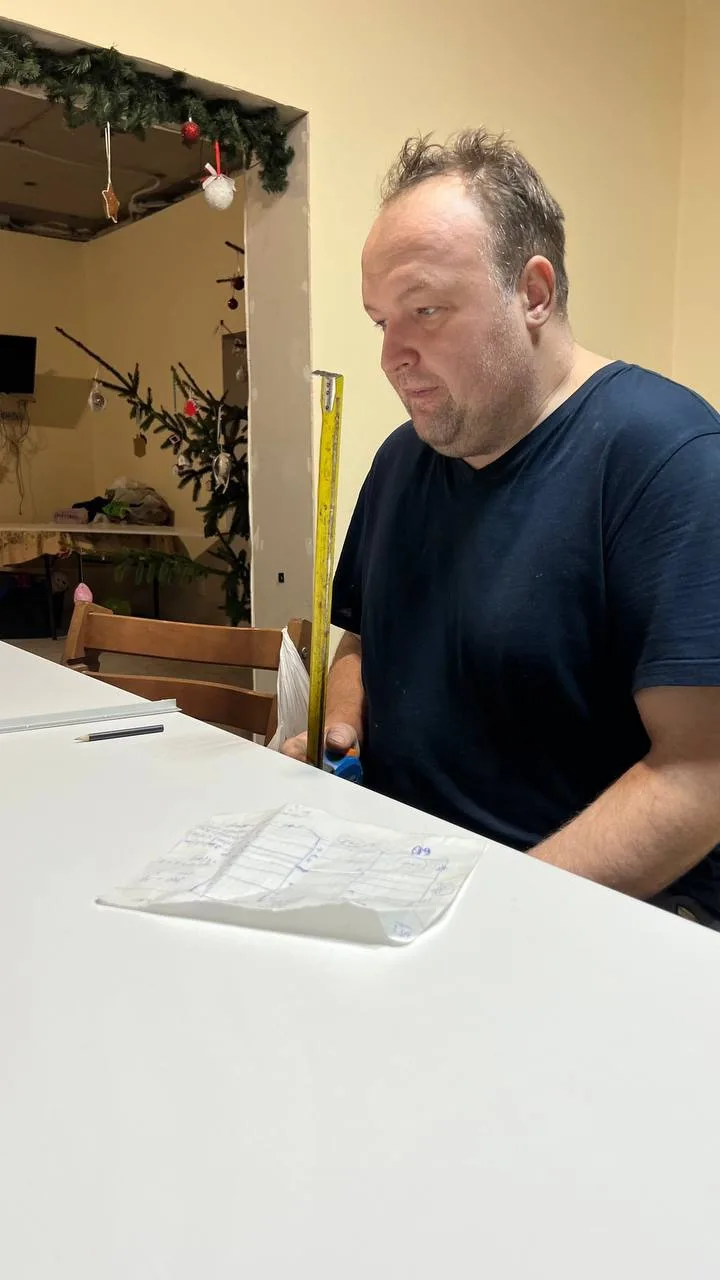 Видно да, Какие у меня чертежи 😂😂😂 

А если что , дом вот точно так же по чертежам на листочке , 