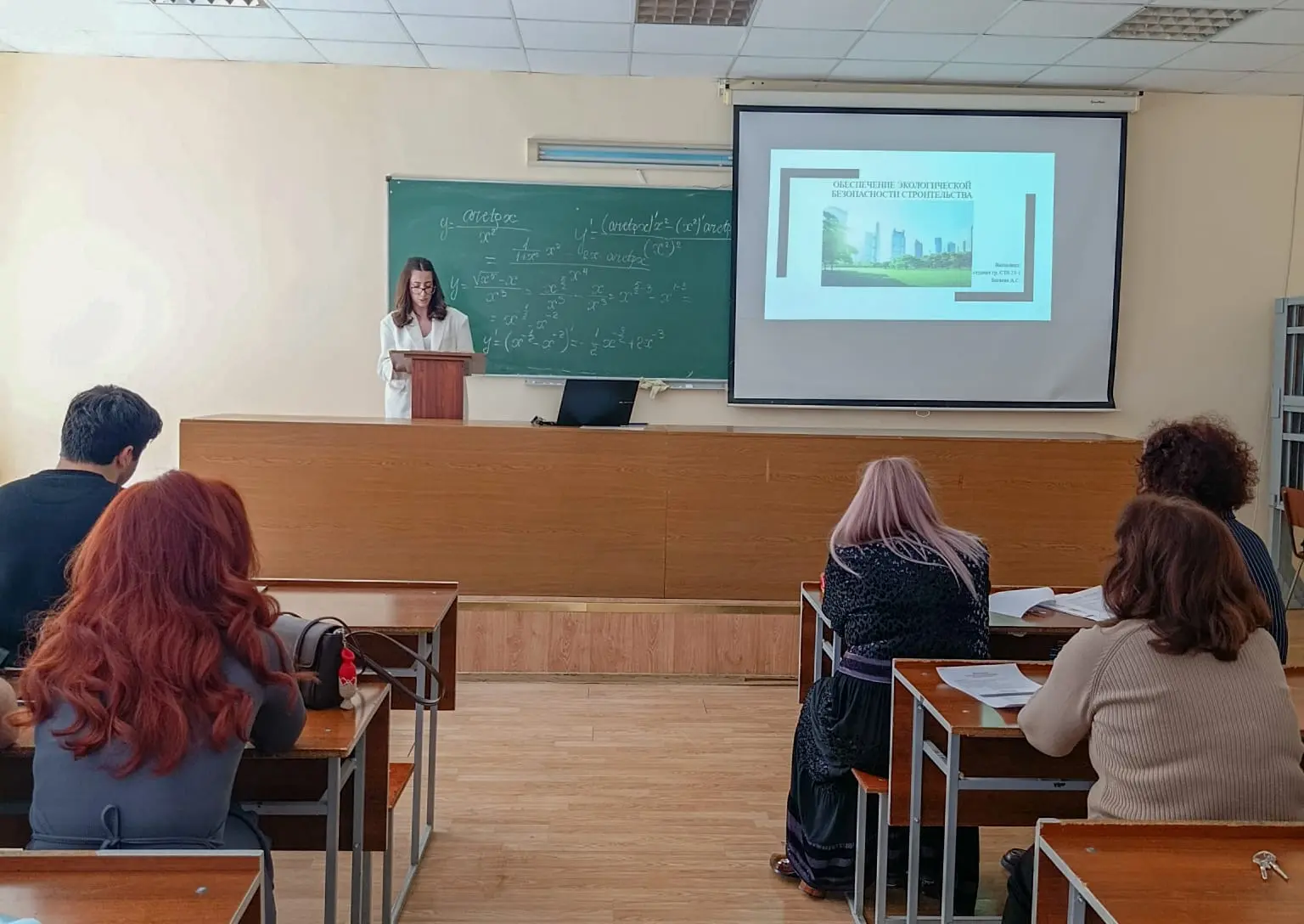 🏫 В СКГМИ состоялась ежегодная студенческая конференция «Молодежь в науке», организованная кафедрой 