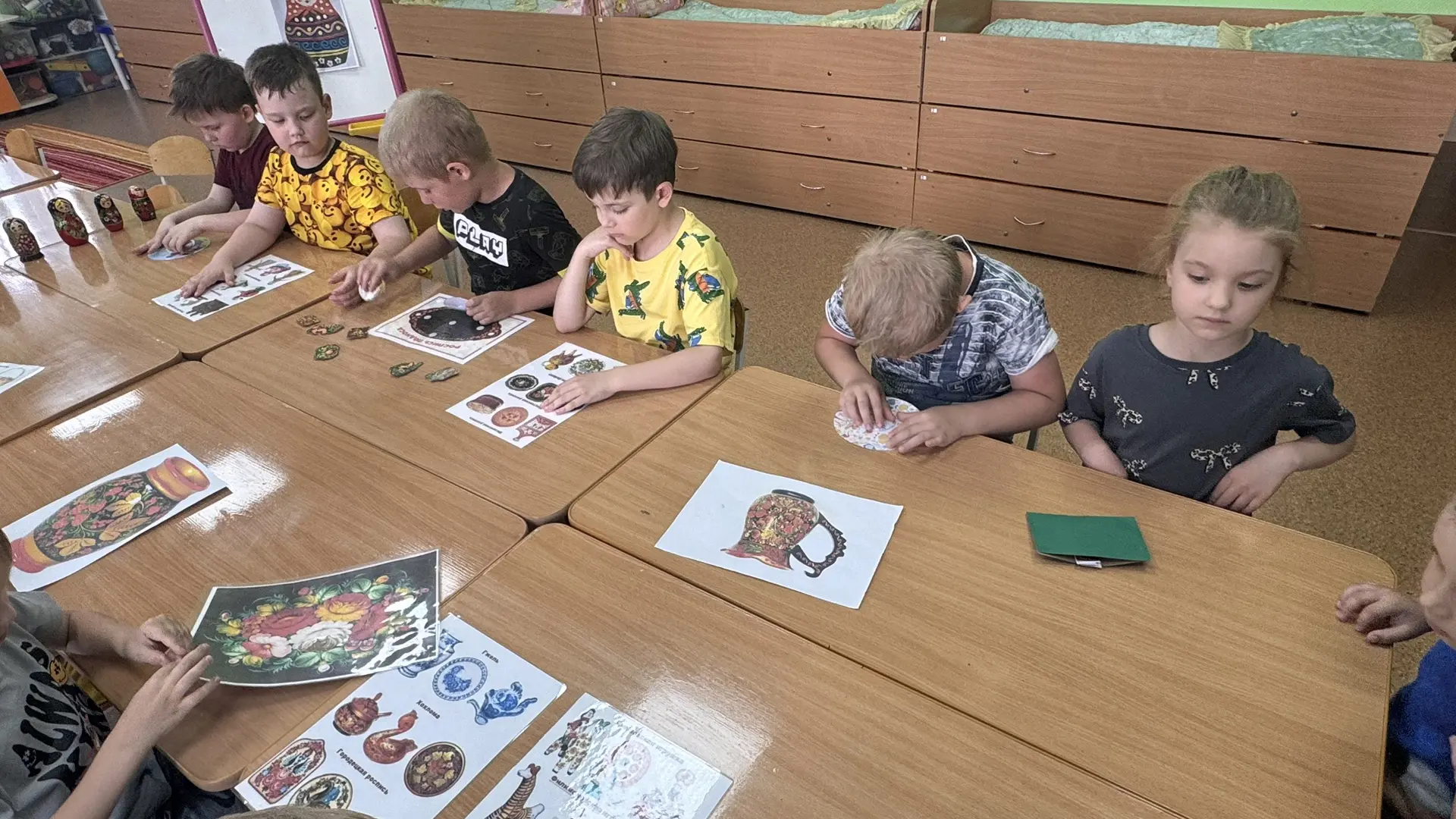 🌟 В рамках тематической недели «Моя Россия — моя Родина» в группе «Крепыши» прошёл вол...