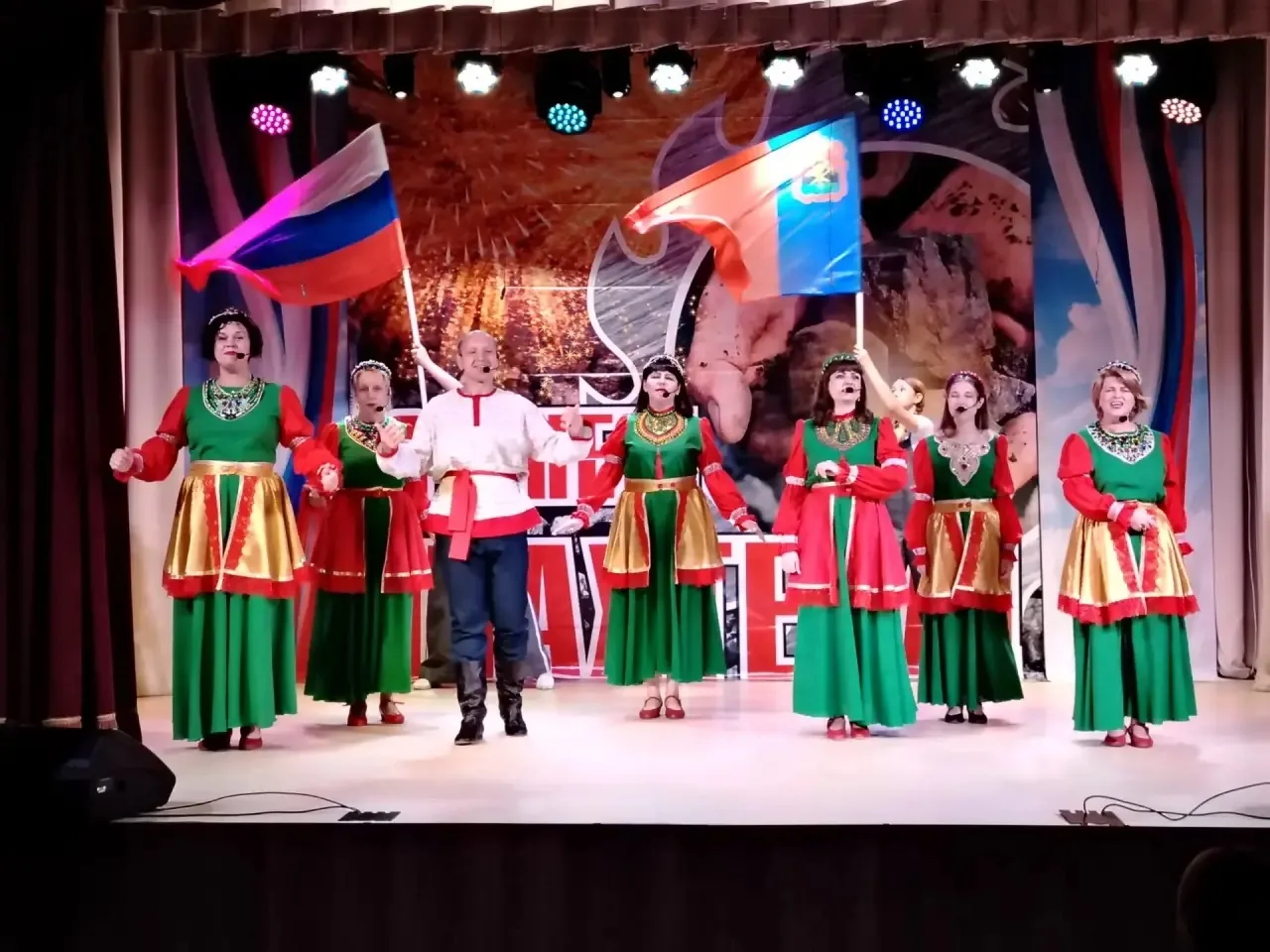 В преддверии Дня шахтёра, 18 августа, артисты «Дома культуры «Полысаевец» порадовали св...
