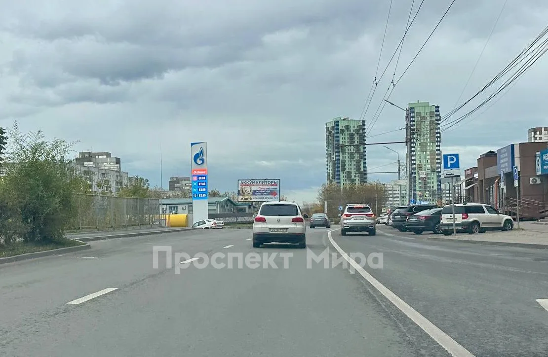 Бензин есть, очереди нет. Это сон?