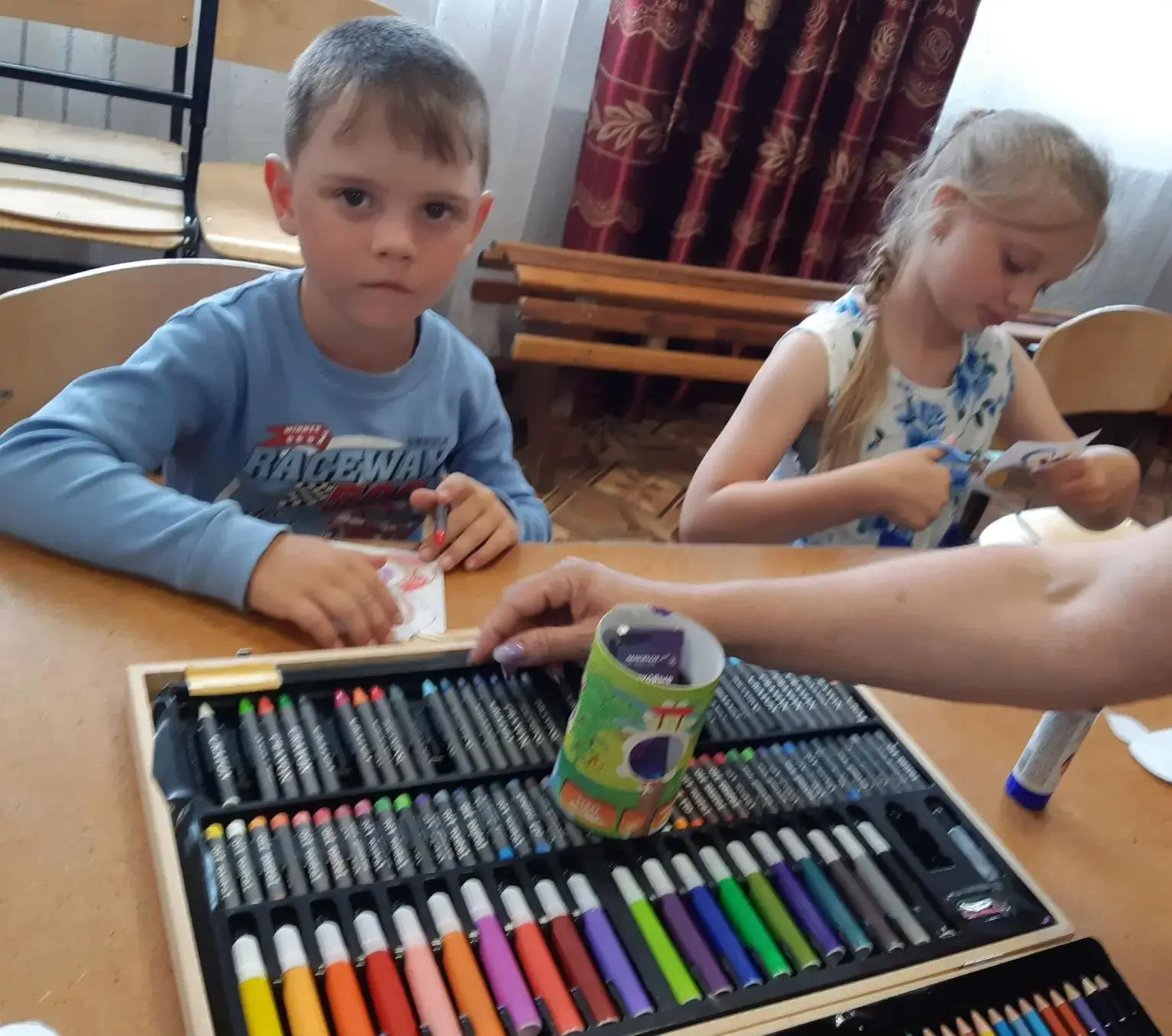 🧵🎨 Маленькие творцы в гостях у школы ремёсел! 🧸

На днях в нашей школе ремёсел побывали самые юны