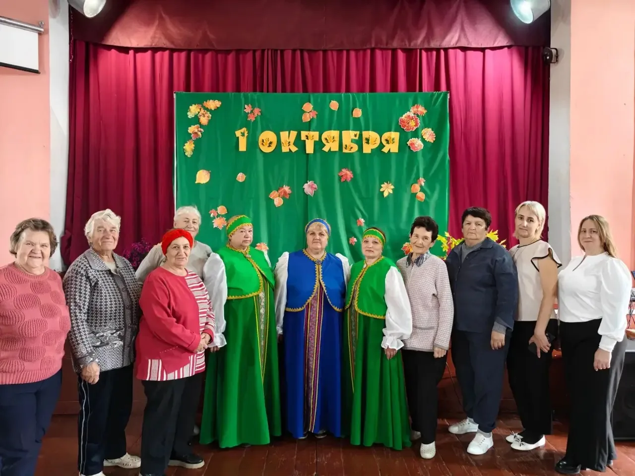 День пожилых людей - один из самых тёплых осенних дней календаря. В Большеивановском се...