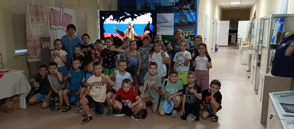 День России в нашем пришкольном лагере: праздник знаний и патриотизма!