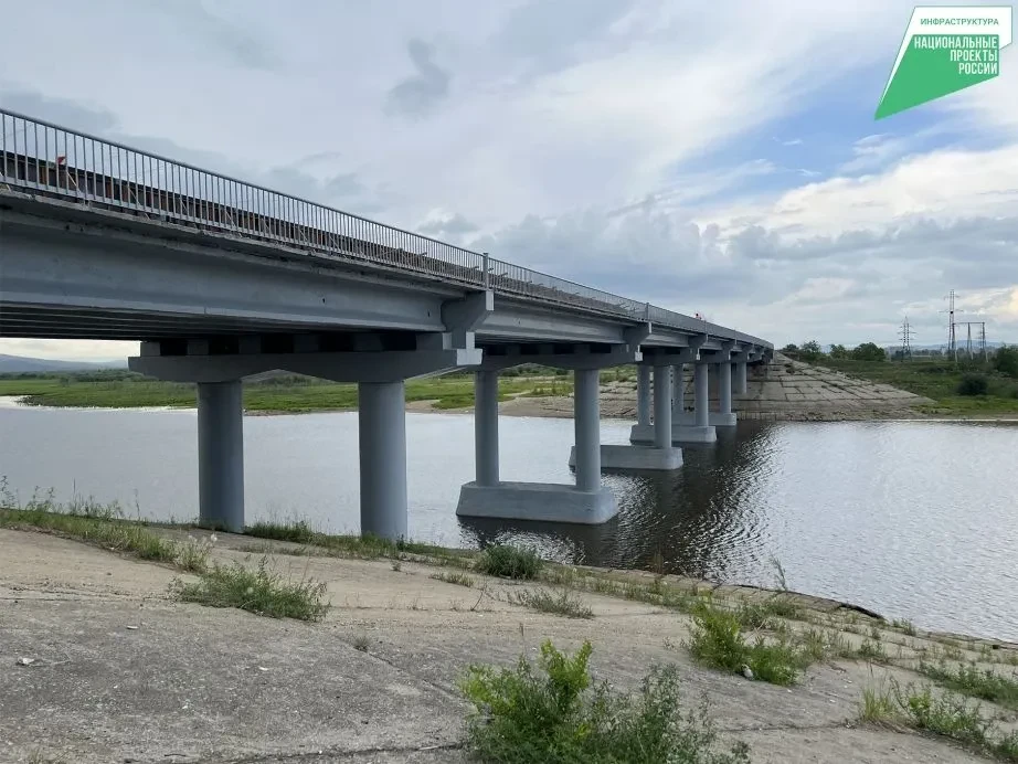 📍В Комсомольске-на-Амуре осенью обновят мост через озеро Мылка
 
Работы ведутся по президентскому н