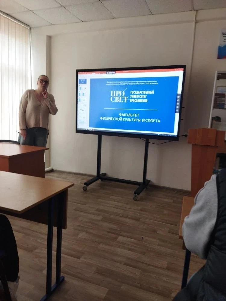 Делимся яркими событиями последних дней 🚀  Учащиеся школы 4 вновь  посетили  Государственный универс