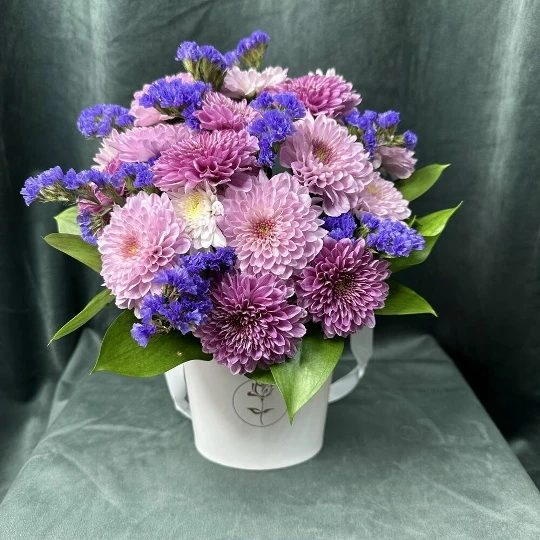 💜 Мини-букет в стаканчике из хризантем 20 см