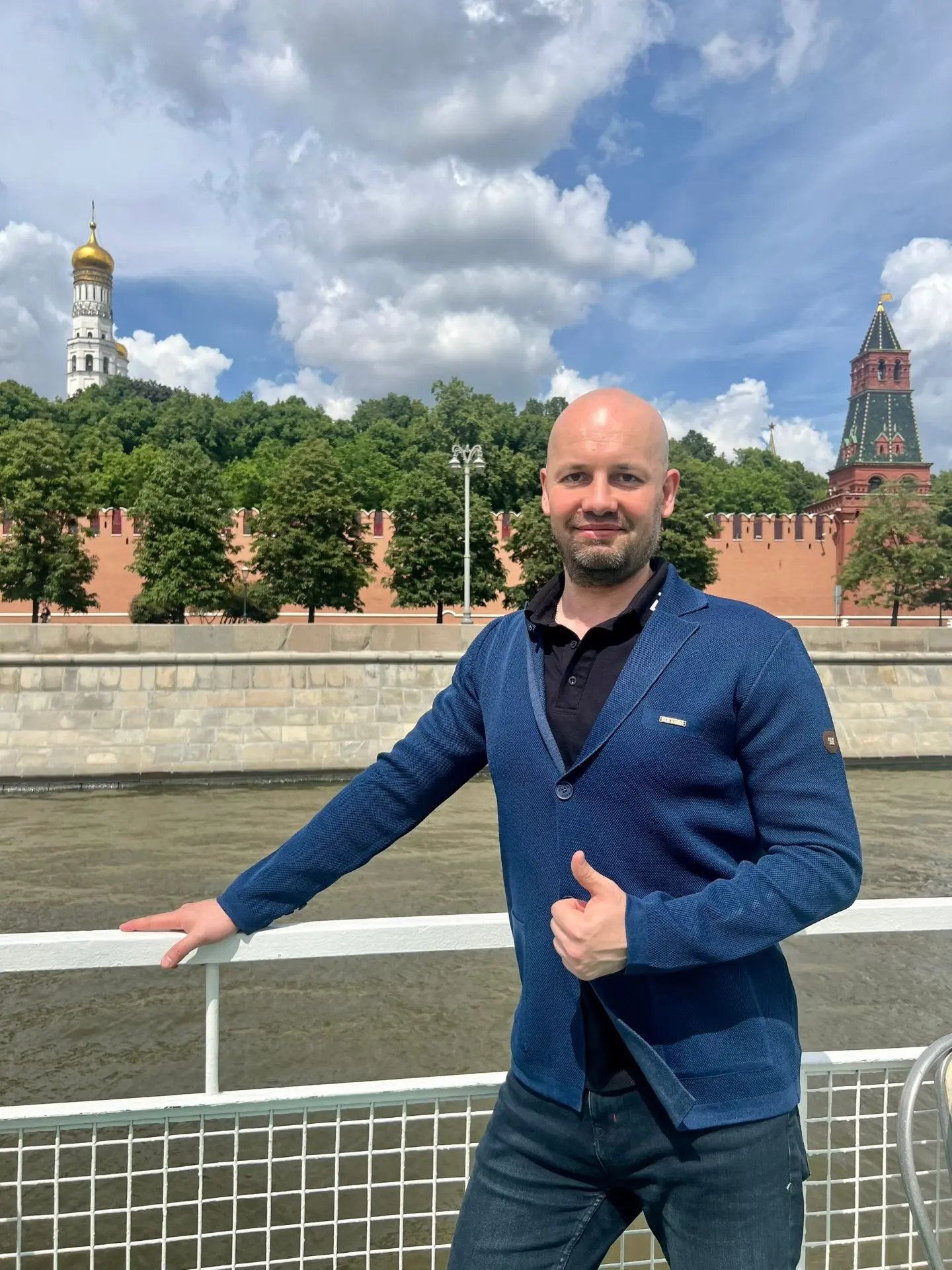 Стало известно, куда пропал из медиа пространства Антон Сумин. Как оказалось, он все это время изуча