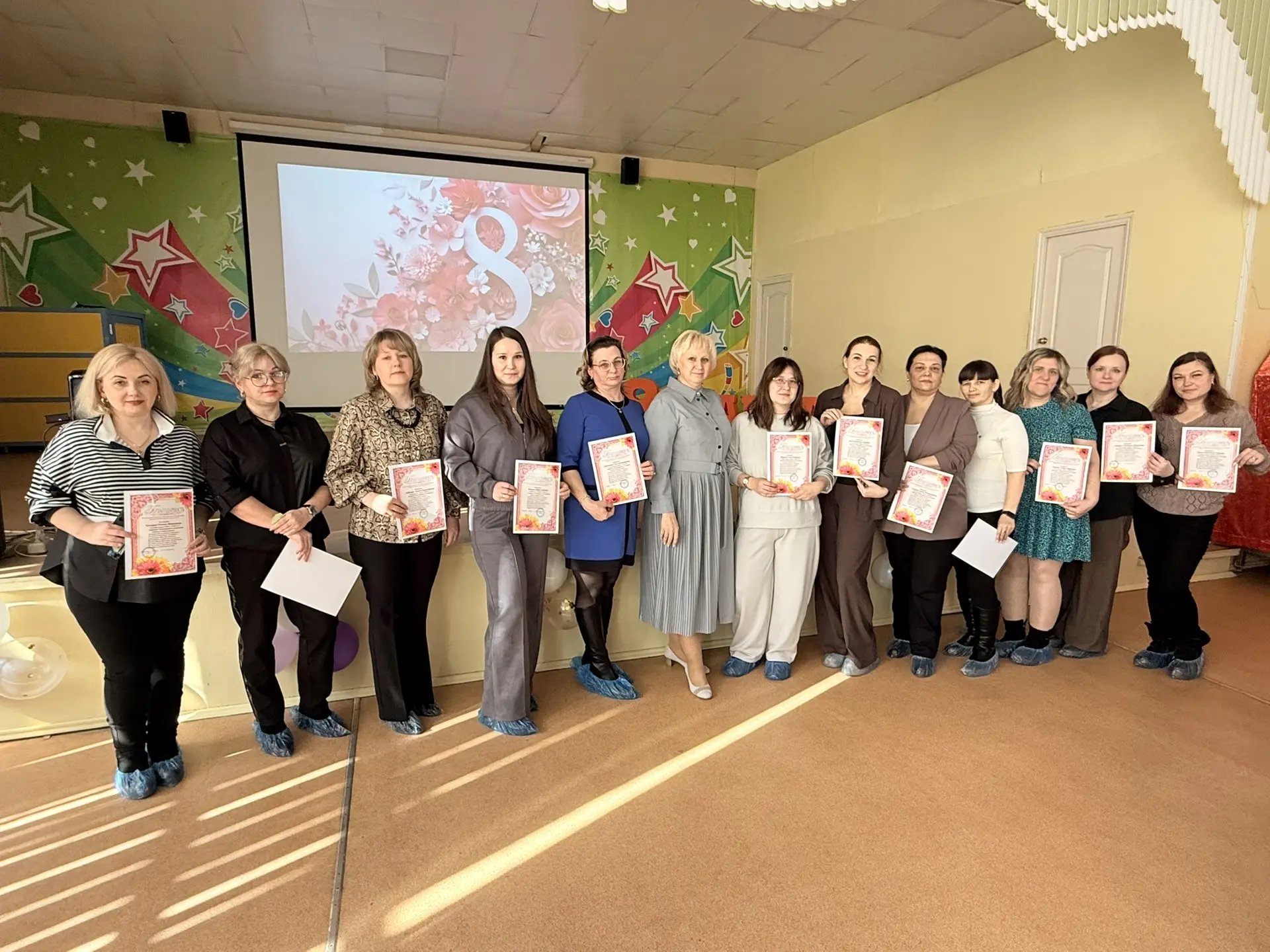Как это было: наш праздничный день 8 Марта 💐  🌟Сегодня в стенах школы 72 было особенно тепло и уютно
