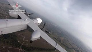 Лучше поздно, чем никогда: уборку в Восточном районе Новороссийска после атаки дронов о...
