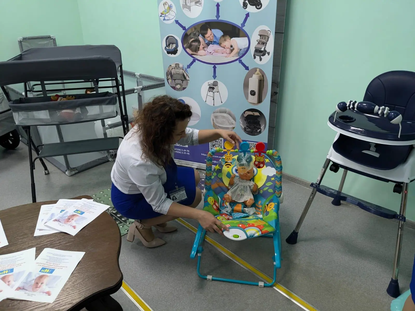 👶🧸В Селивановском районе на базе Семейного МФЦ при комплексном центре продуктивно работает пункт про