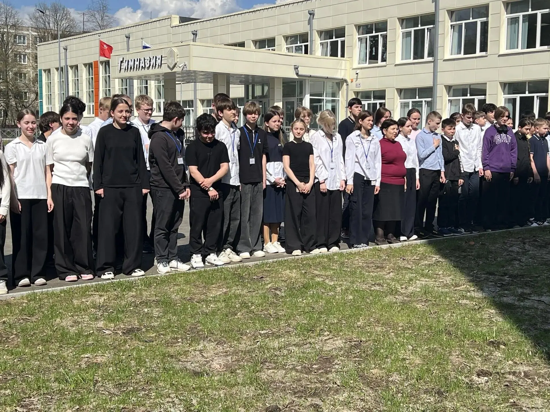 «ВАХТА ПАМЯТИ – 2026» 4 мая 2026 г.,   в нашей школе проведена торжественная линейка, посвящённая от