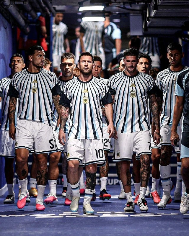 То, как Месси выводит сборную на поле, навсегда останется культовым 🔥🇦🇷