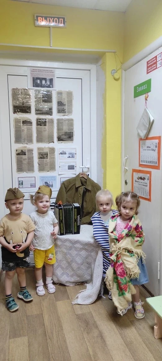В очередной раз распахнул свои двери для посетителей наш мини - музей в здании на М. Горького, 41. Э