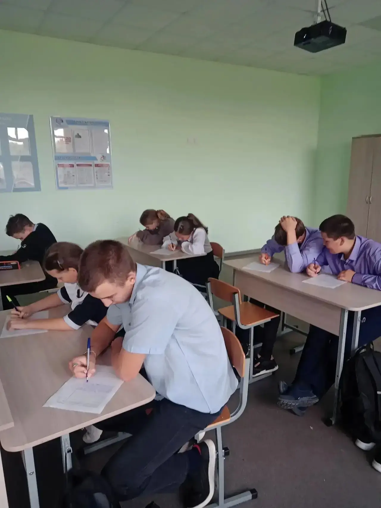 🎉 Наша школа приняла участие во Всероссийском диктанте «Россия — дом народов»! 🎉📜8 с...