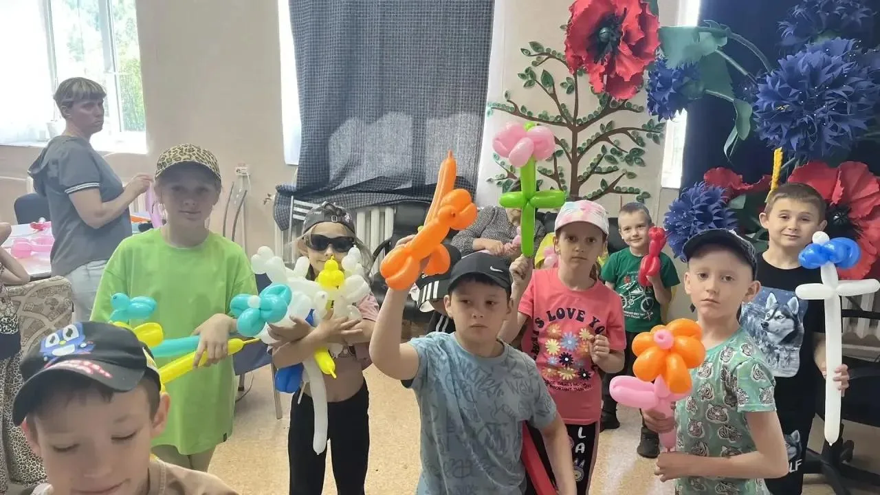 🎈 «Собака за три секунды? Легко!» — сказали дети из лагеря

9 июня в ДЦ п. Балахнинский стоял такой