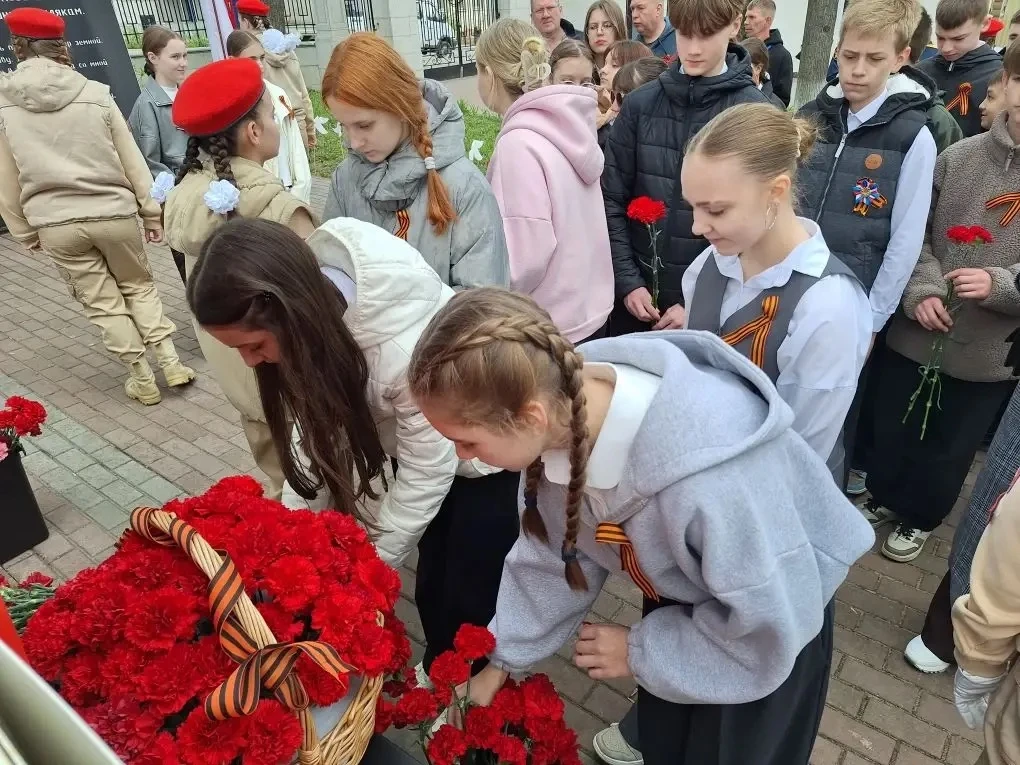 🎖️🌷8 мая в парке культуры и отдыха имени 200-летия г. Александрова прошла торжественная церемония во