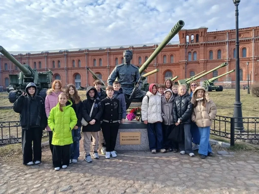 ✨ Наши лицеисты в Санкт-Петербурге! ✨  Наши ребята из 5б класса(классный руководитель — Морозова Окс