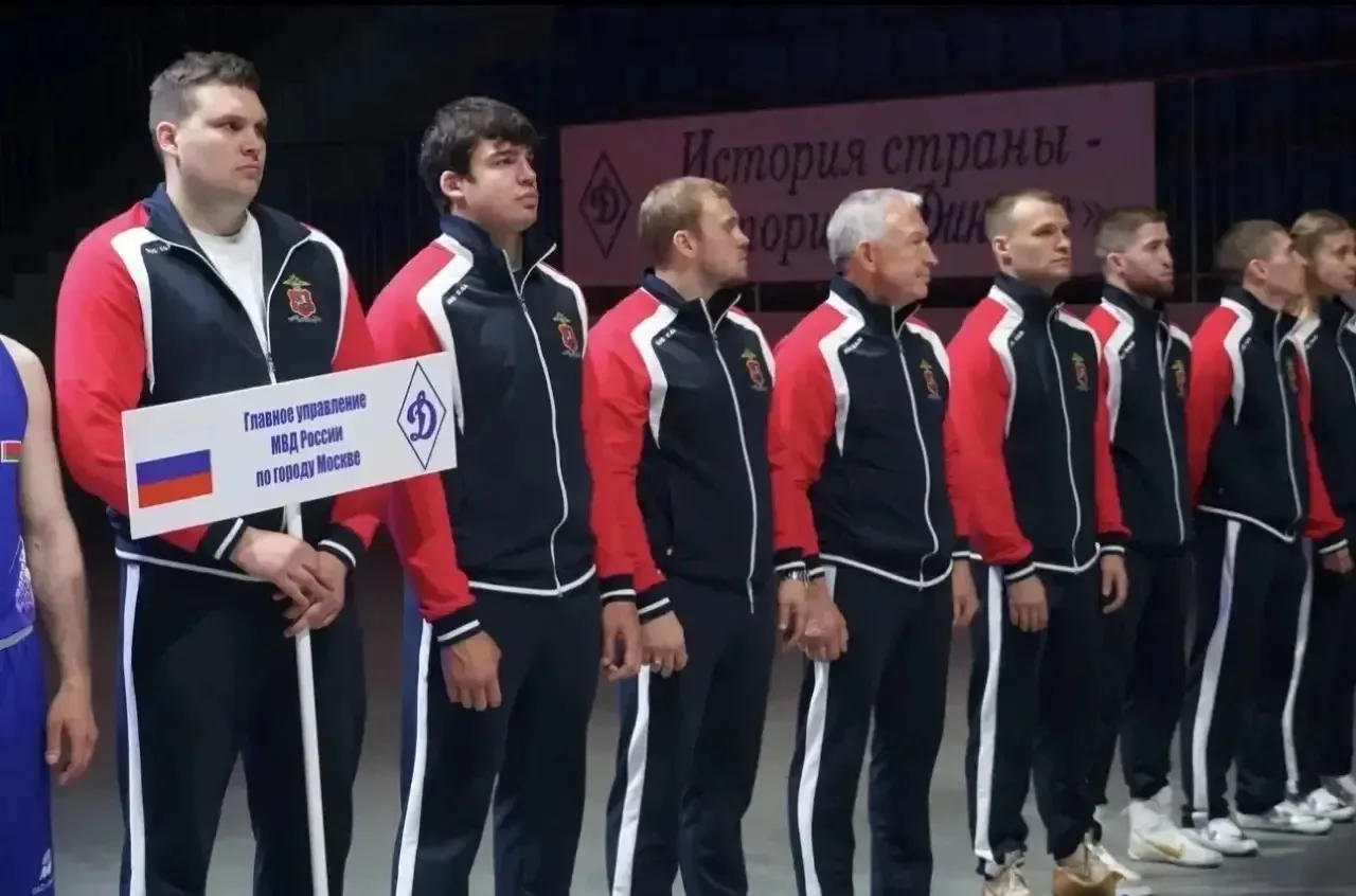 🥊 Спортивная слава московской полиции!  Команда ГУ МВД России по г. Москве достойно представила стол