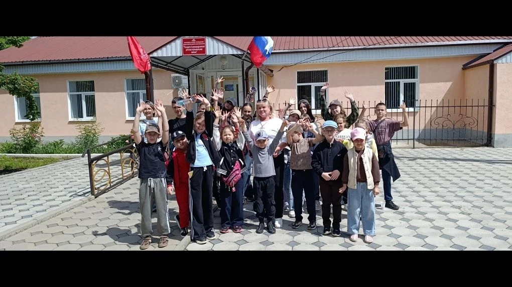 В МУДО,,Солдато-Александровская ДМШ"объявлен набор учащихся по видам инструментов на до...