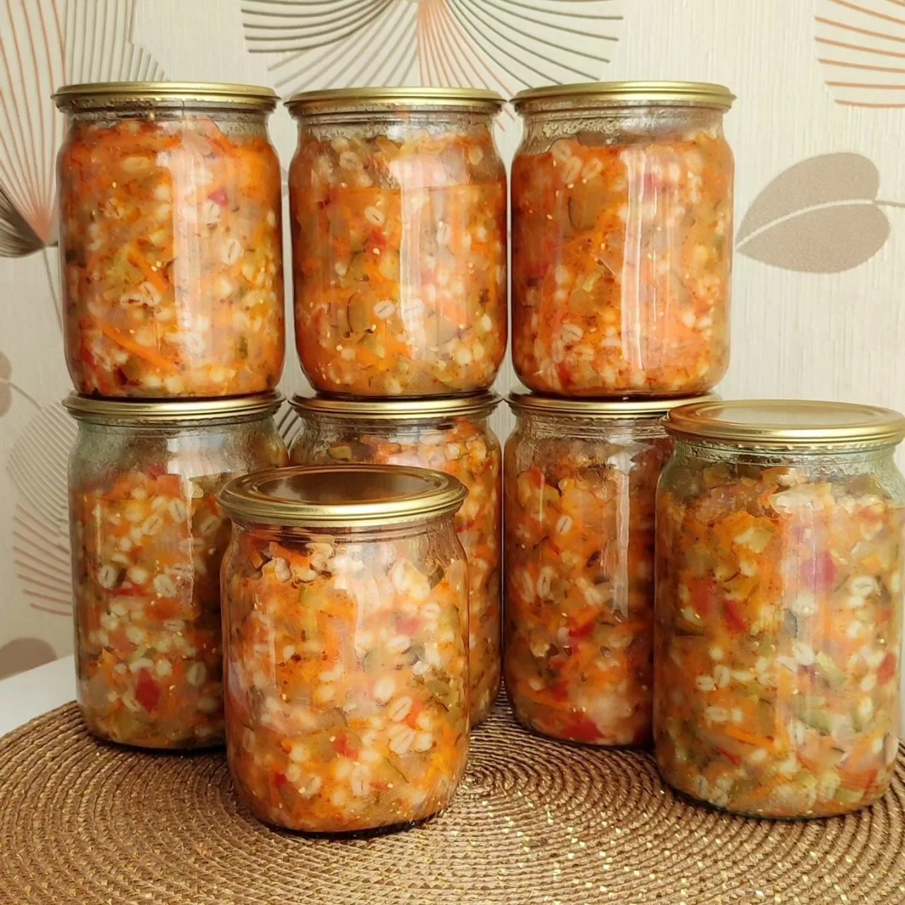 Рассольник на зиму с хреновыми огурцами 😉

Ингредиенты:
🥒250 гр. перловой крупы промыть несколько 