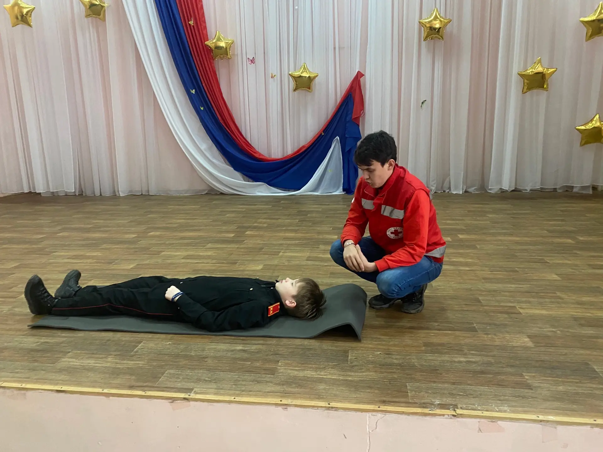 29 апреля к нам в гости пришли сотрудники Международной организации «Красный крест». Для обучающихся