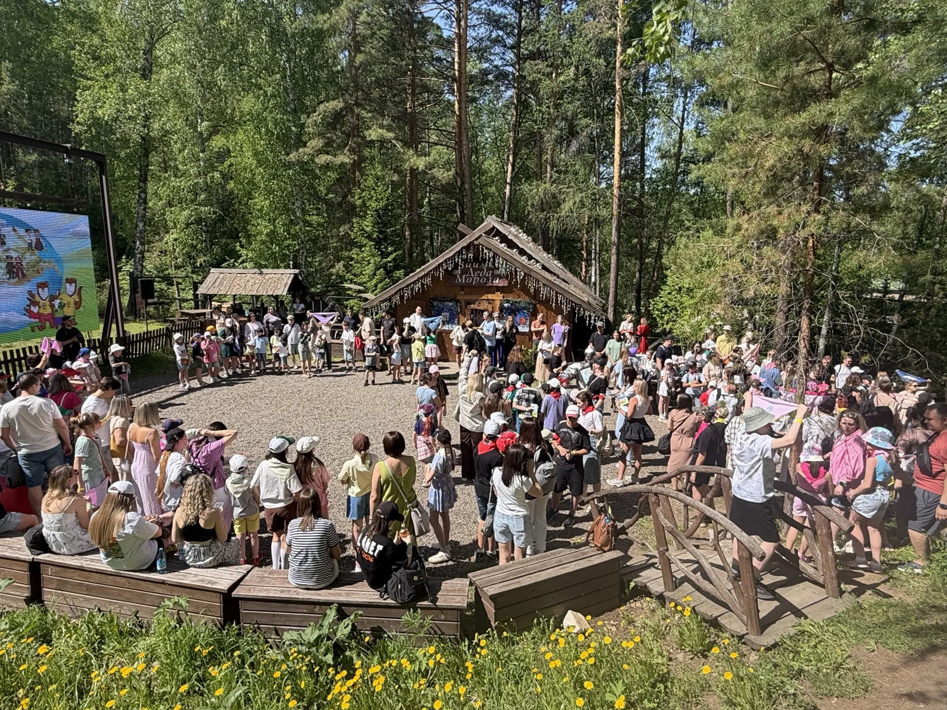 🔥 Праздник в честь Дня защиты детей в «Роевом Ручье» стартовал!

💪 Участники проходят испытания, д