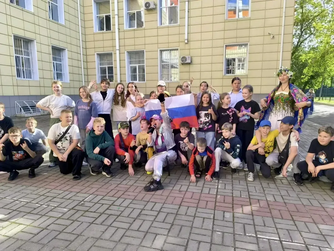 Вчера в рамках летней оздоровительной кампании в нашей школе стартовала 2-я смена пришкольного лагер